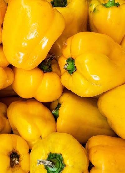 Fresh Yellow Hoho (Yellow Capsicum) from Tradly